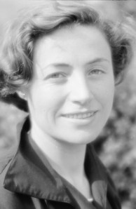 B&W scanned as B&W film (all "auto" set to OFF)