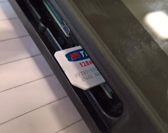 Right insertion if the SIM